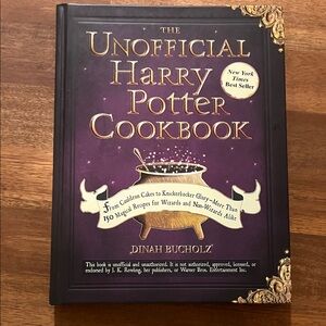 The Unofficial Harry Potter Cookbook - Purple and Gold Edition
